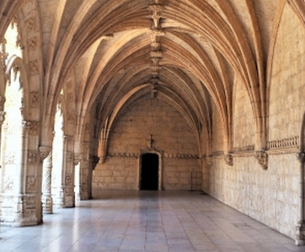 Claustro do Mosteiro de Santa Maria de Belém, ala sul do piso superior (2013)